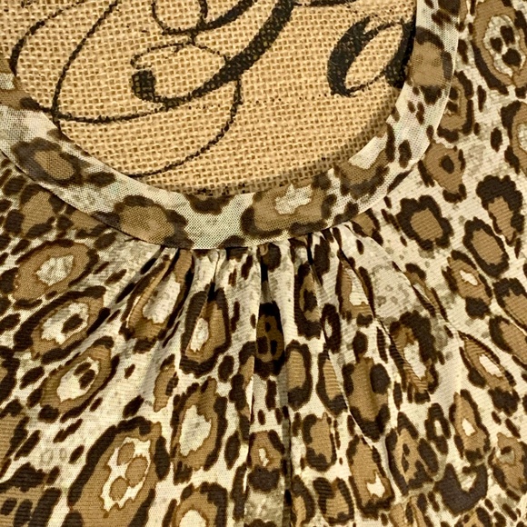 Liz Claiborne Animal print top - size Medium - Picture 2 of 7